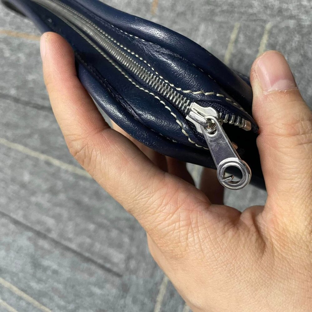 100% Authentic Goyard MM Leather Clutch Bag - Picture 7 of 13